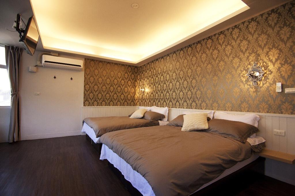 Chao Daily Rent Hotel ไถหนาน ภายนอก รูปภาพ