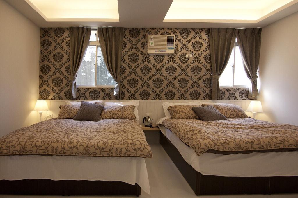 Chao Daily Rent Hotel ไถหนาน ภายนอก รูปภาพ