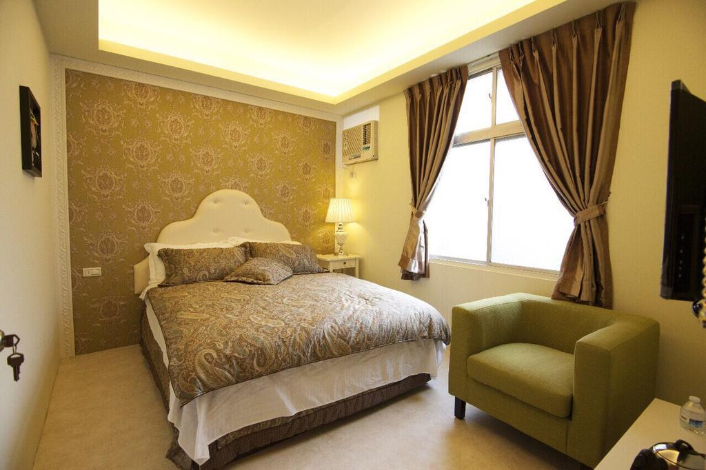 Chao Daily Rent Hotel ไถหนาน ภายนอก รูปภาพ